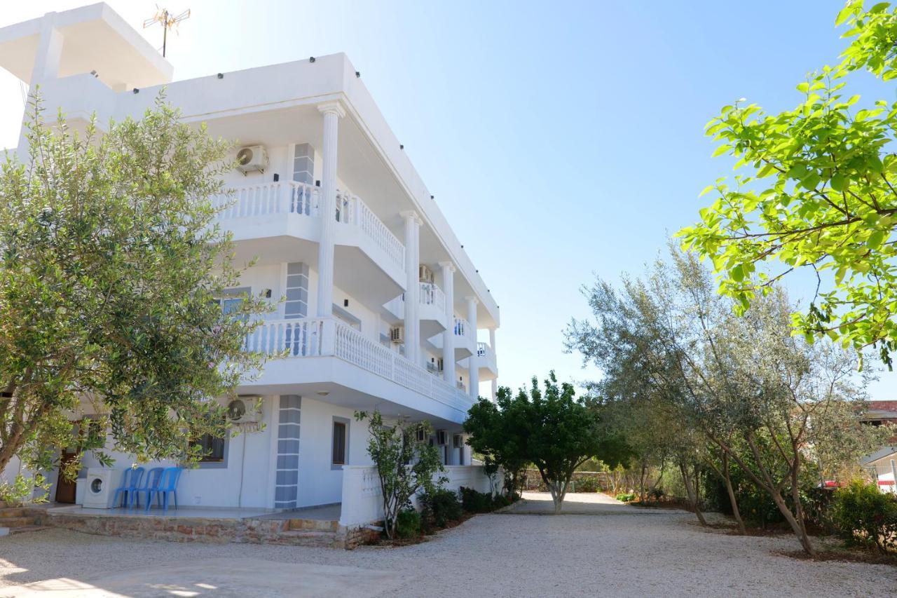 Vila Unique Aparthotel Ksamil Buitenkant foto